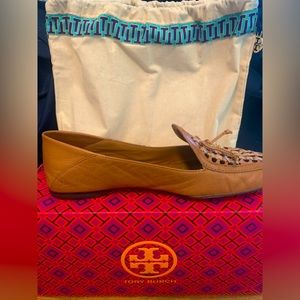 Tory Burch light tan goat leather flats w/ original box and dust bag
